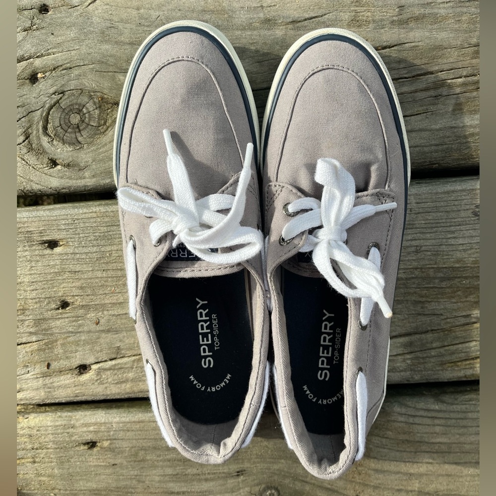 Women’s SPERRY Boat Shoe Loafers, gray w/white laces, very gently used, sz 7 - Picture 4 of 8